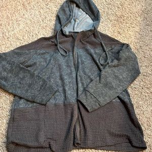 Super cute zip up